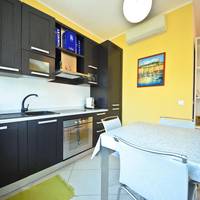 One-Bedroom Apartment with Balcony