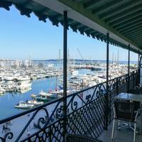 One bedroom Apartment with terrace sea view