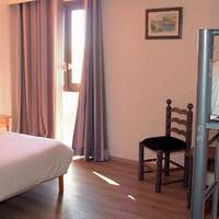 Family triple room