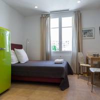 Superior Studio (3 Adults)