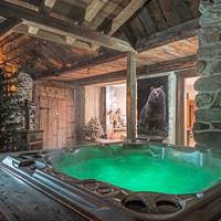 Chalet with Private Spa and infra-red light sauna