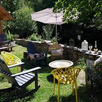 Chalet (6 Adults)