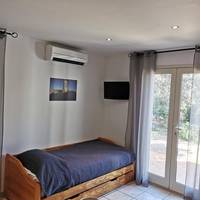 Studio (3 Adults)