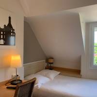 Standard Single Room with Shower Street Side 8m2