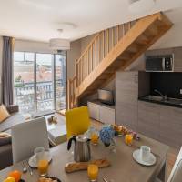 Two-Bedroom Apartment/Duplex (6 Adults)
