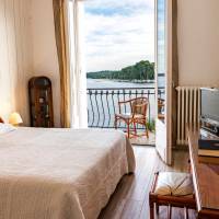 Standard Double Room with Lake View