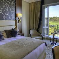 Classic Queen Room with City View