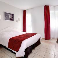 One-Bedroom Apartment (4-5 Adults)