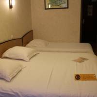 Double Queen Room
