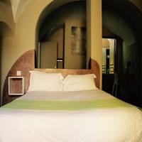 Quintuple Room