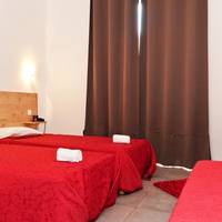 Triple Room with 3 Single Beds