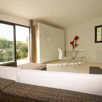 One-Bedroom Apartment with Sea View from Terrace (2-4 Adults)
