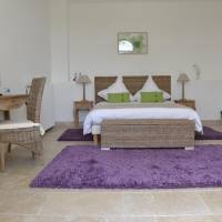 Family Room (2 Adults + 2 Children)
