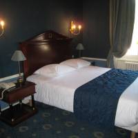 Classic Double Room - Street Side