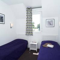 Two-Bedroom House (6 Adults)