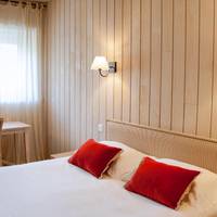 Double Room (1 - 2 Adults)