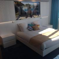 Family Room with Sea View