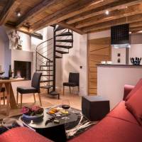Duplex Apartment with Fireplace and Spa Shower