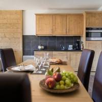 Two-Bedroom Apartment with Spa Access (6 Adults) 