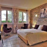 Double Room with Pool View