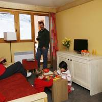 Standard One-Bedroom Apartment (4 People)