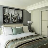 Luxury Room - 1 Queen Bed 