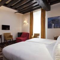 Superior Room with Sofa Bed