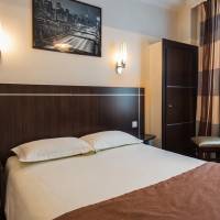 Double Room with Private Shower in the Room and Toilet on the Corridor