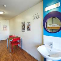 Private Room (6 Adults)