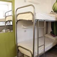 Single Bed in Mixed Dormitory Room