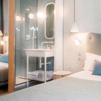 Classic Single Room with Large Bed