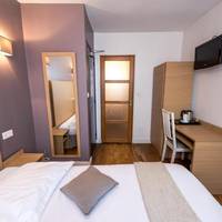Double Room with Shower