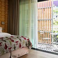 Deluxe Double or Twin Room with Balcony