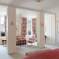 Junior Suite with Garden View