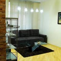 Two-Bedroom Apartment - Internatsionalnaya 17-1