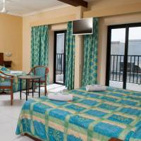 Quadruple Room with Balcony and Airport Shuttle included