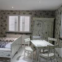 Premium Quadruple Room Vintage