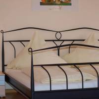 Two-Bedroom Apartment with Balcony (8 Adults)