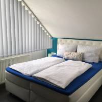 One-Bedroom Apartment with Balcony