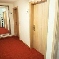 Single Room with Shared Bathroom