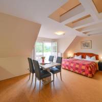 Big Family Room with Balcony