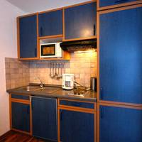 Apartment with Balcony and Kitchen