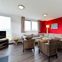 Comfort Four-bedroom Chalet (8 Adults)