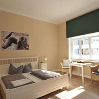 Classic Double Room with City View - 4