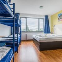 6-Bed Room