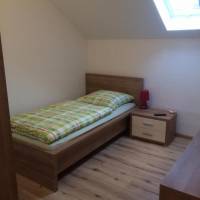 Basic Single Room with Shared Bathroom