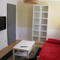 Apartment - Lee