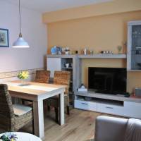 One Bedroom Apartment with Mountain View