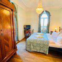 Suite with Garden View