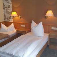 Double Room (1 Adult)